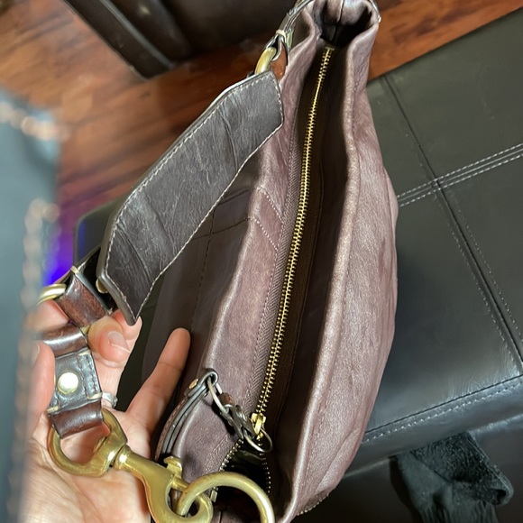 Coach - Picture 5 of 9